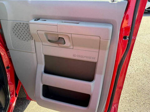 2011 Ford E-Series E-350 SD