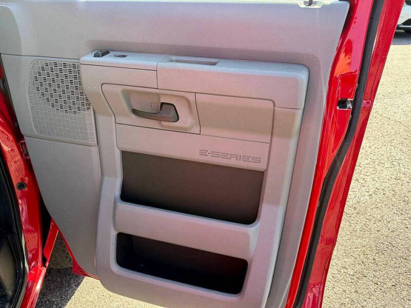 2011 Ford E-Series E-350 SD