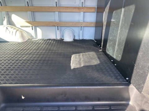 2024 GMC Savana 2500