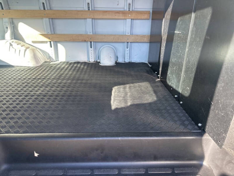 2024 GMC Savana 2500