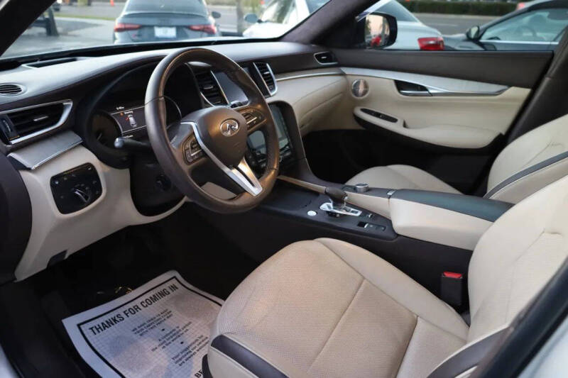 2019 Infiniti QX50 Essential