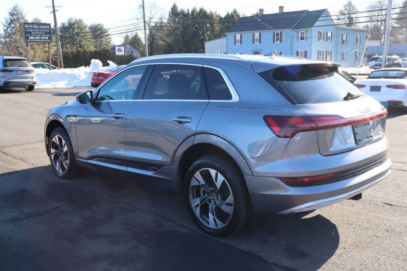 2021 Audi e-tron quattro Premium Plus