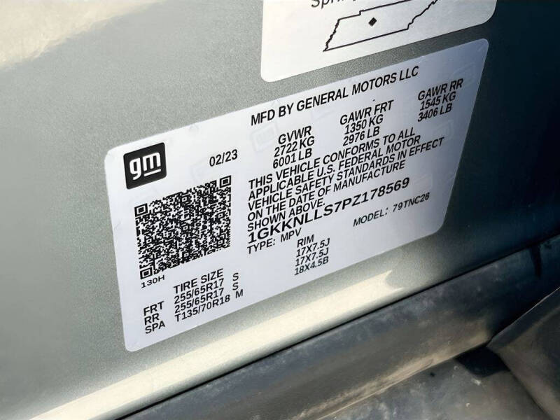 2023 GMC Acadia AT4