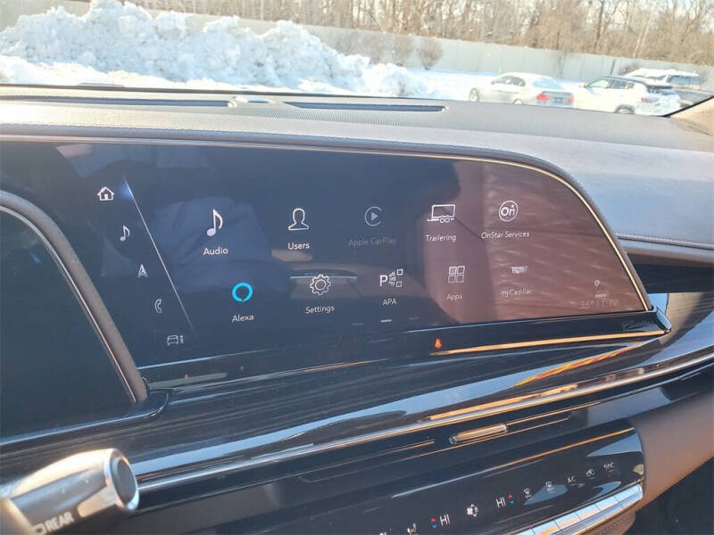 2022 Cadillac Escalade Sport