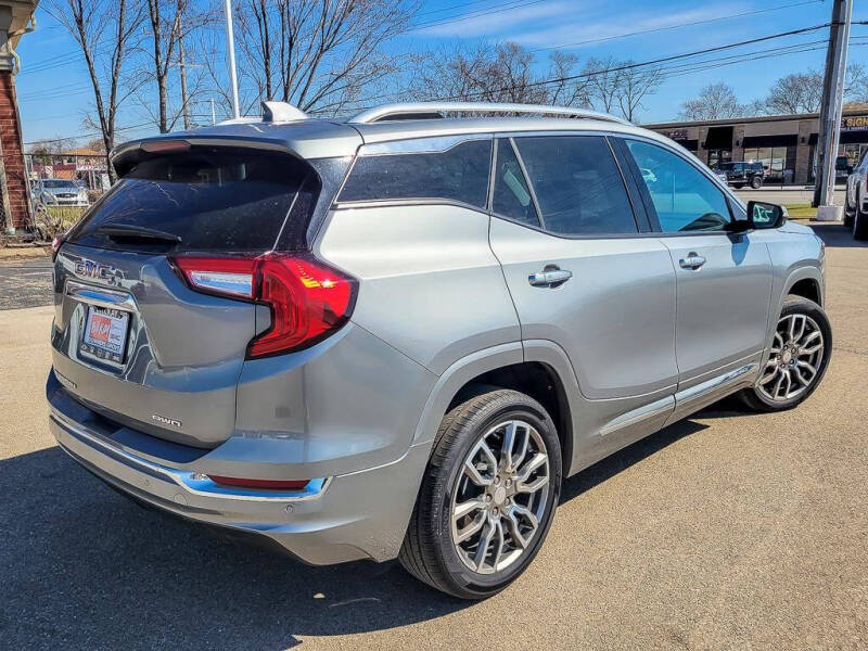 2024 GMC Terrain Denali