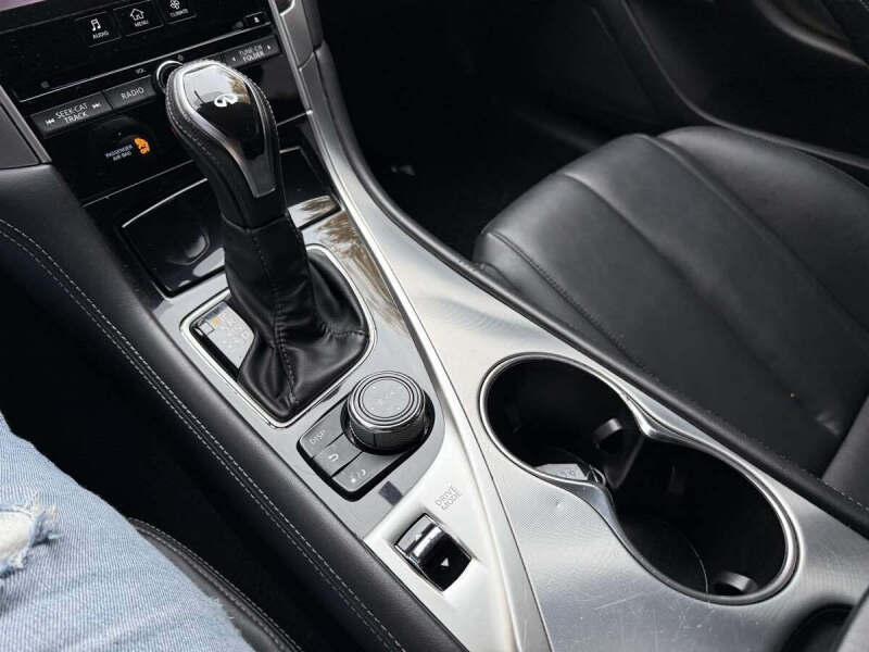 2017 Infiniti Q60 3.0T Premium