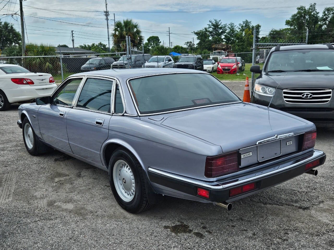 1990 Jaguar XJ-Series for sale at JOHNS AUTO SALES LLC in Apopka, FL