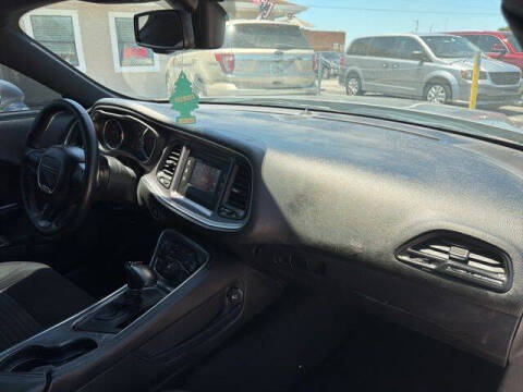 2017 Dodge Challenger SXT