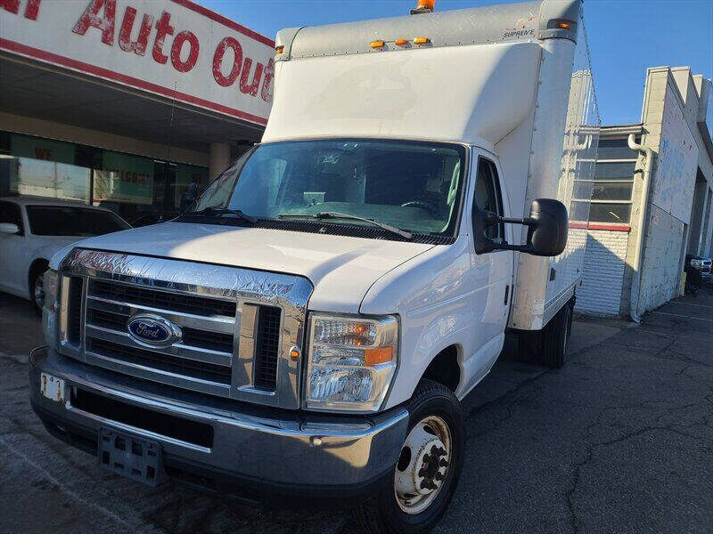 2016 Ford E-Series E-450 SD