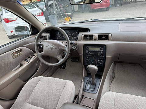 2000 Toyota Camry
