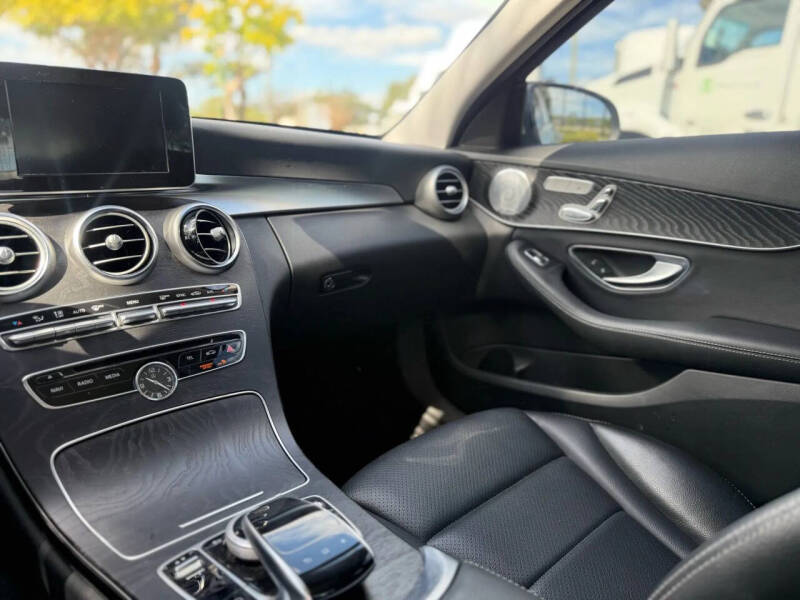 2016 Mercedes-Benz C-Class
