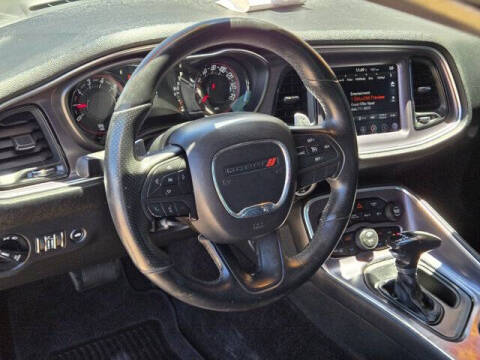 2017 Dodge Challenger SXT