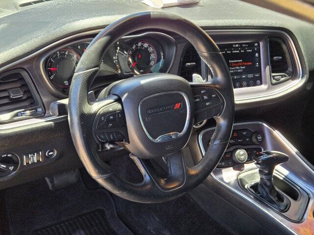 2017 Dodge Challenger SXT