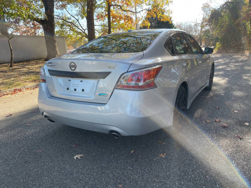 2014 Nissan Altima SV photo 6