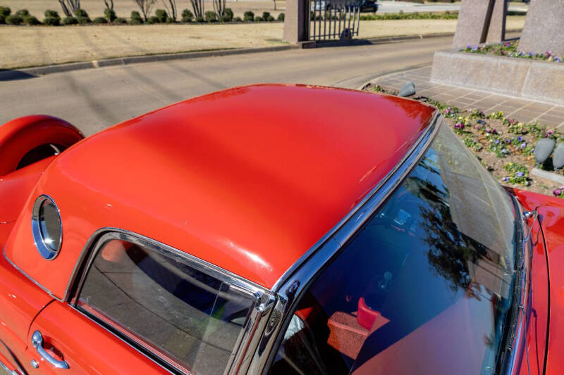 1956 Ford Thunderbird