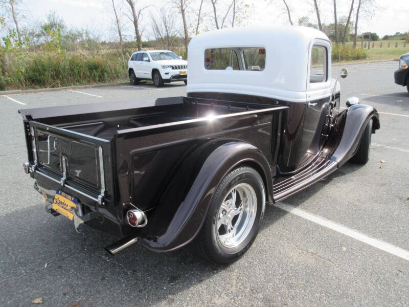 1935 Ford F-100