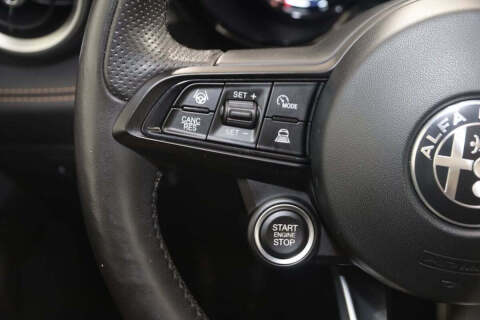 2024 Alfa Romeo Tonale Hybrid Ti