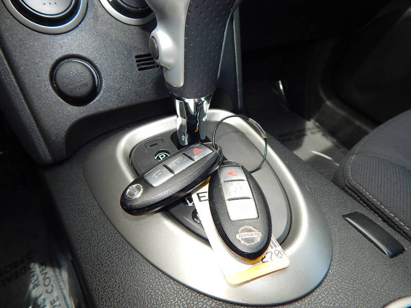 2013 Nissan Rogue SV