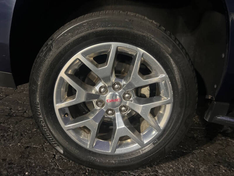 2017 GMC Yukon XL SLT