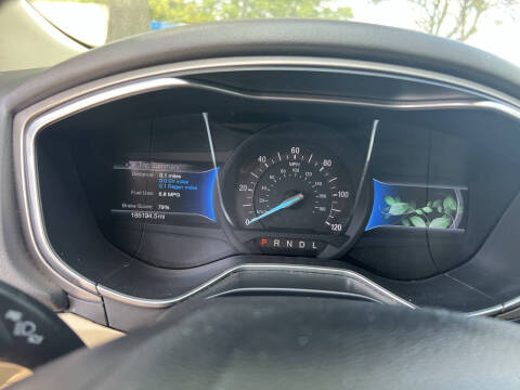 2015 Ford Fusion Hybrid SE