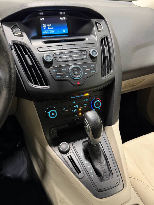 2017 Ford Focus SE