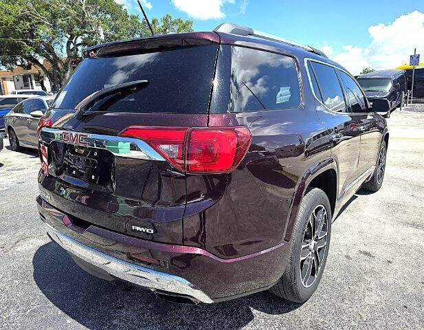 2017 GMC Acadia Denali