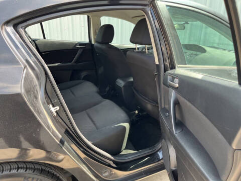 2013 Mazda MAZDA3 i SV