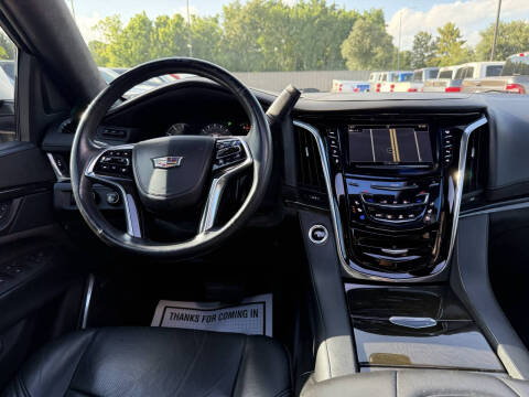 2017 Cadillac Escalade Platinum