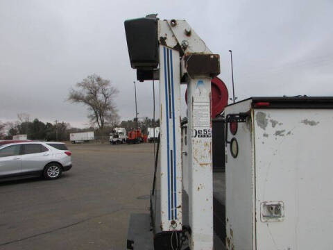 2001 International 4700