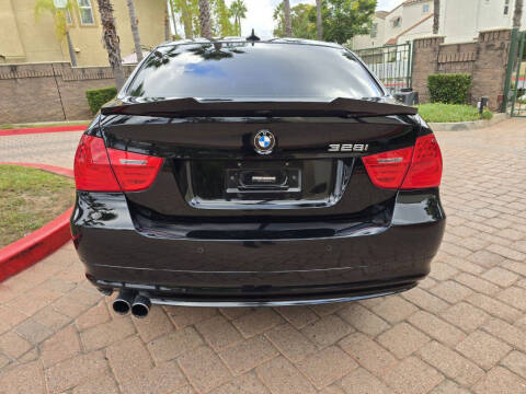 2011 BMW 3 Series 328i
