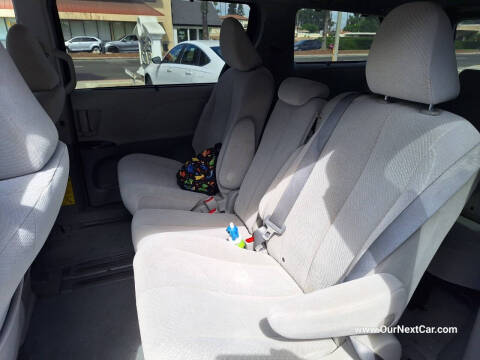 2011 Toyota Sienna LE 8-Passenger