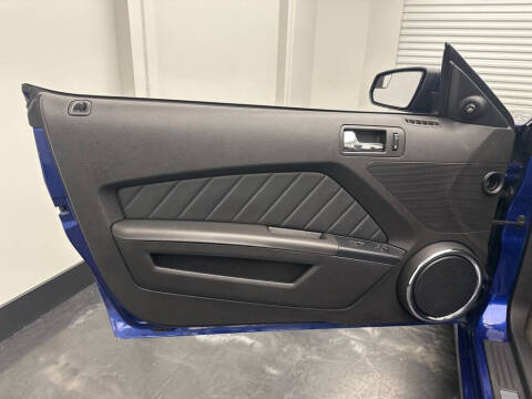 2013 Ford Mustang V6 Premium