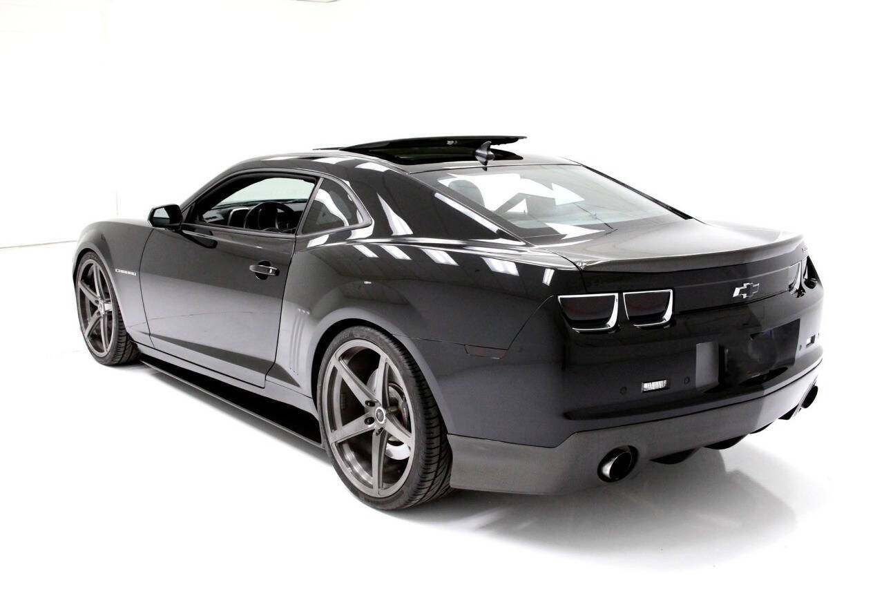 2011 Chevrolet Camaro 8