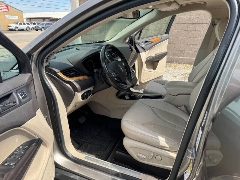2017 Lincoln MKC Select