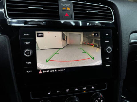 2020 Volkswagen Golf GTI SE