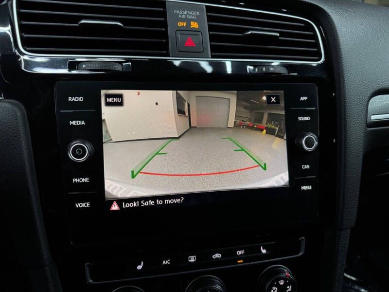 2020 Volkswagen Golf GTI SE