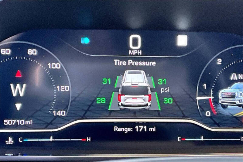 2023 GMC Yukon XL AT4