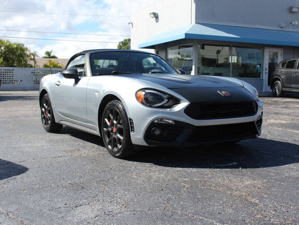 2018 FIAT 124 Spider Convertible - $22,495