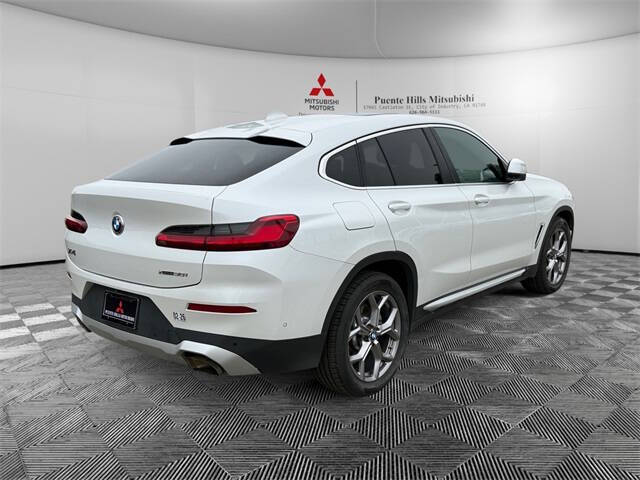 2023 BMW X4 xDrive30i