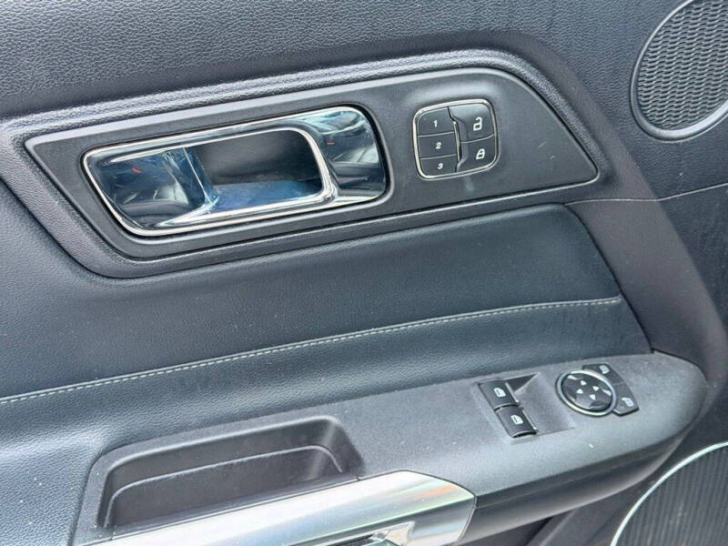 2017 Ford Mustang EcoBoost Premium