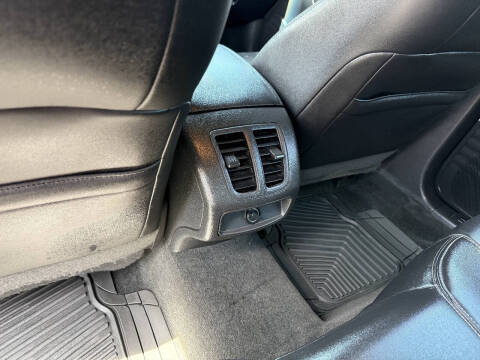 2017 Ford Taurus SEL