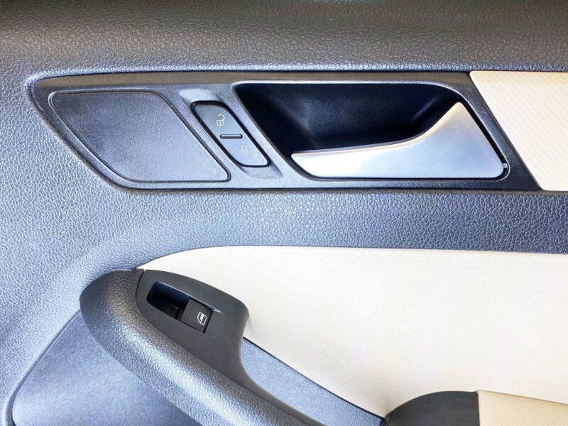 2012 Volkswagen Jetta