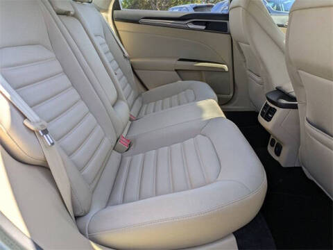 2014 Ford Fusion Hybrid SE