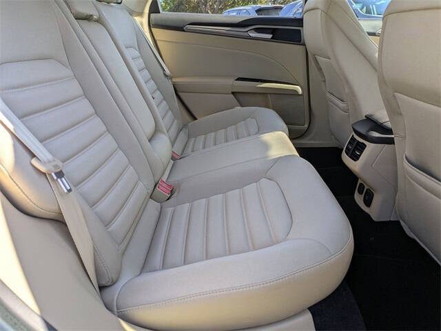 2014 Ford Fusion Hybrid SE