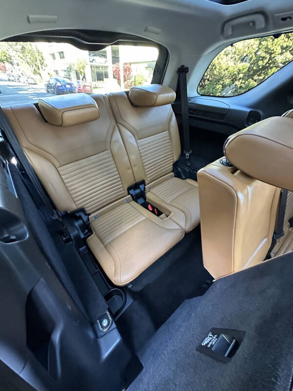 2017 Land Rover Discovery HSE Luxury