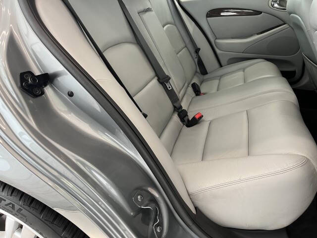 2005 Jaguar S-Type R