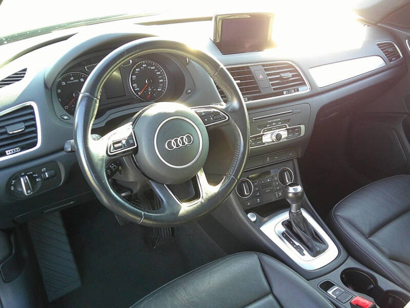 2016 Audi Q3 2.0T quattro Premium Plus