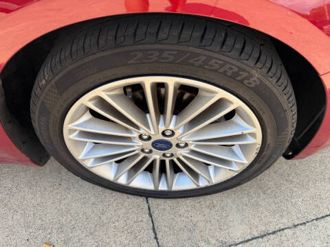 2016 Ford Fusion SE