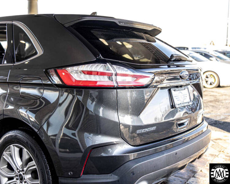 2020 Ford Edge Titanium