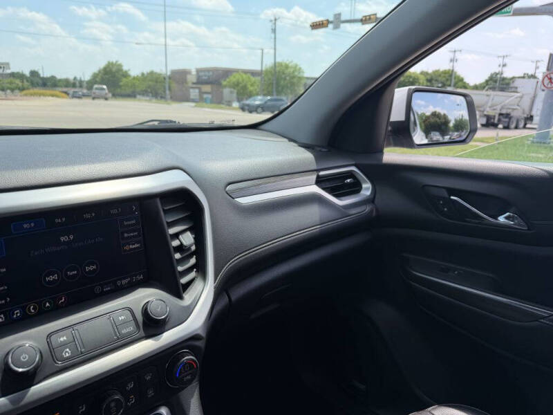 2020 GMC Acadia SLT